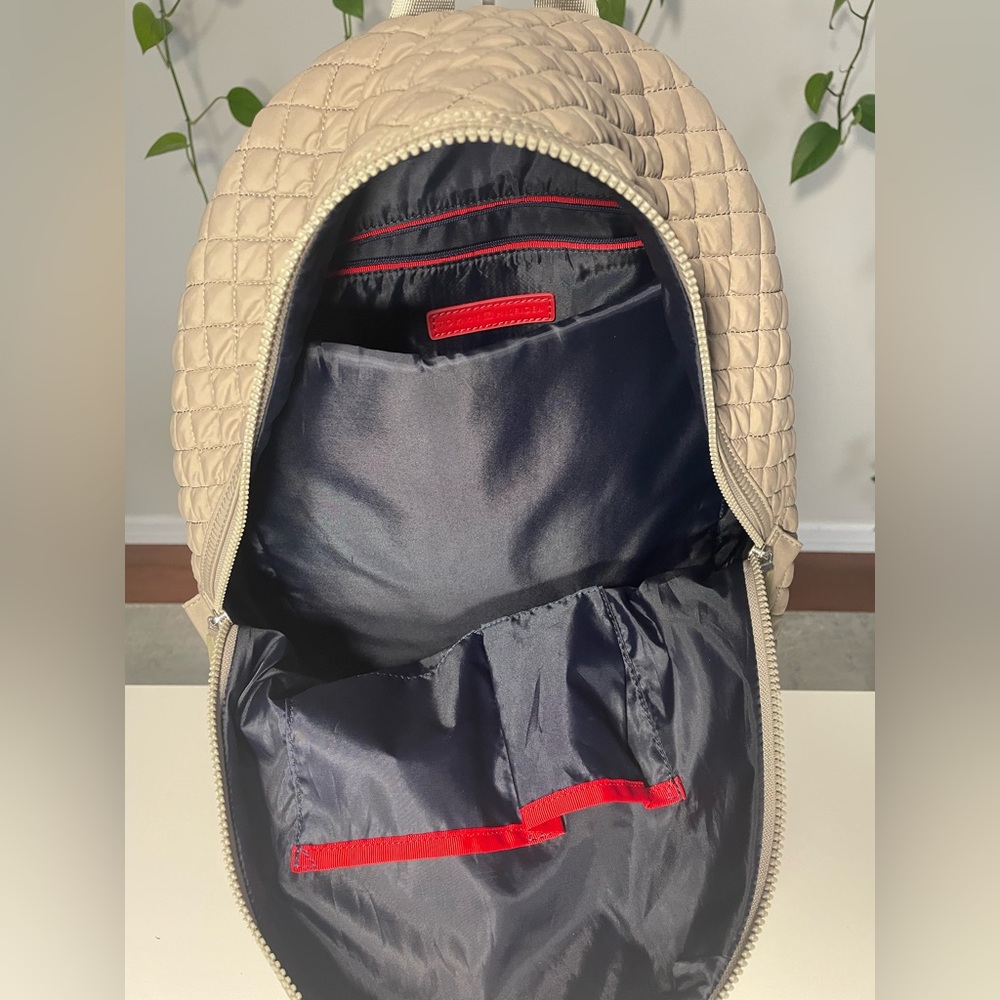 Tommy Hilfiger Quilted Puffer Backpack Arianna Medium Dome - Picture 6 of 11